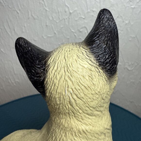 Vintage Blue Eyed Siamese Cat Hand Painted Figurine House of Global Art Japan - Picture 8 of 13
